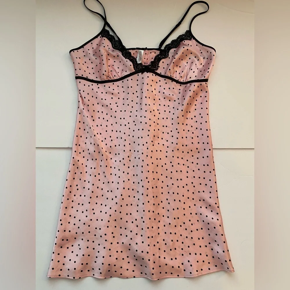 Gilligan & O’Malley pink and black polka dot slip - Picture 1 of 7